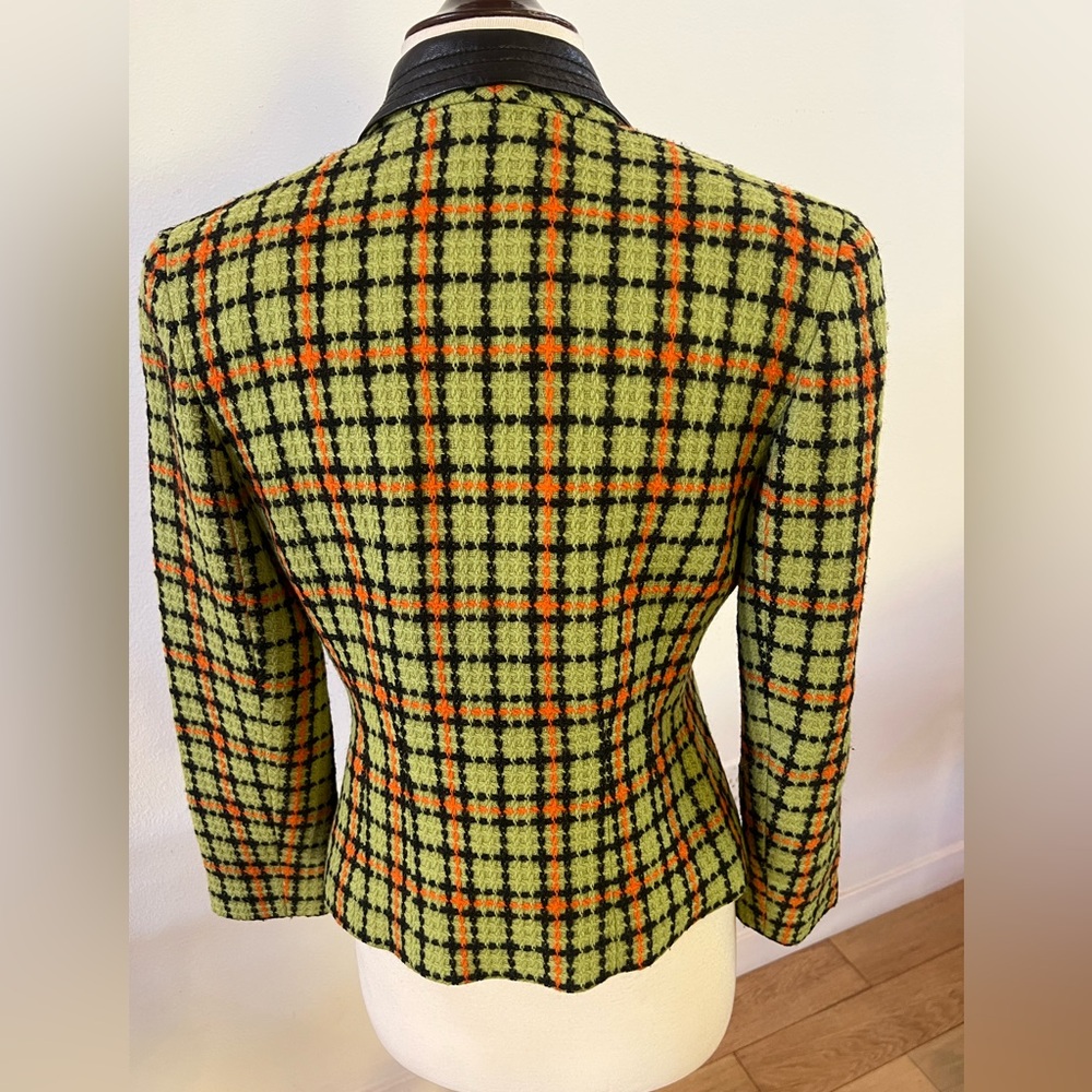Vintage Plaid Blazer / Jacket with black Leather collar. Green Plaid. Size 4/6 - Picture 2 of 7